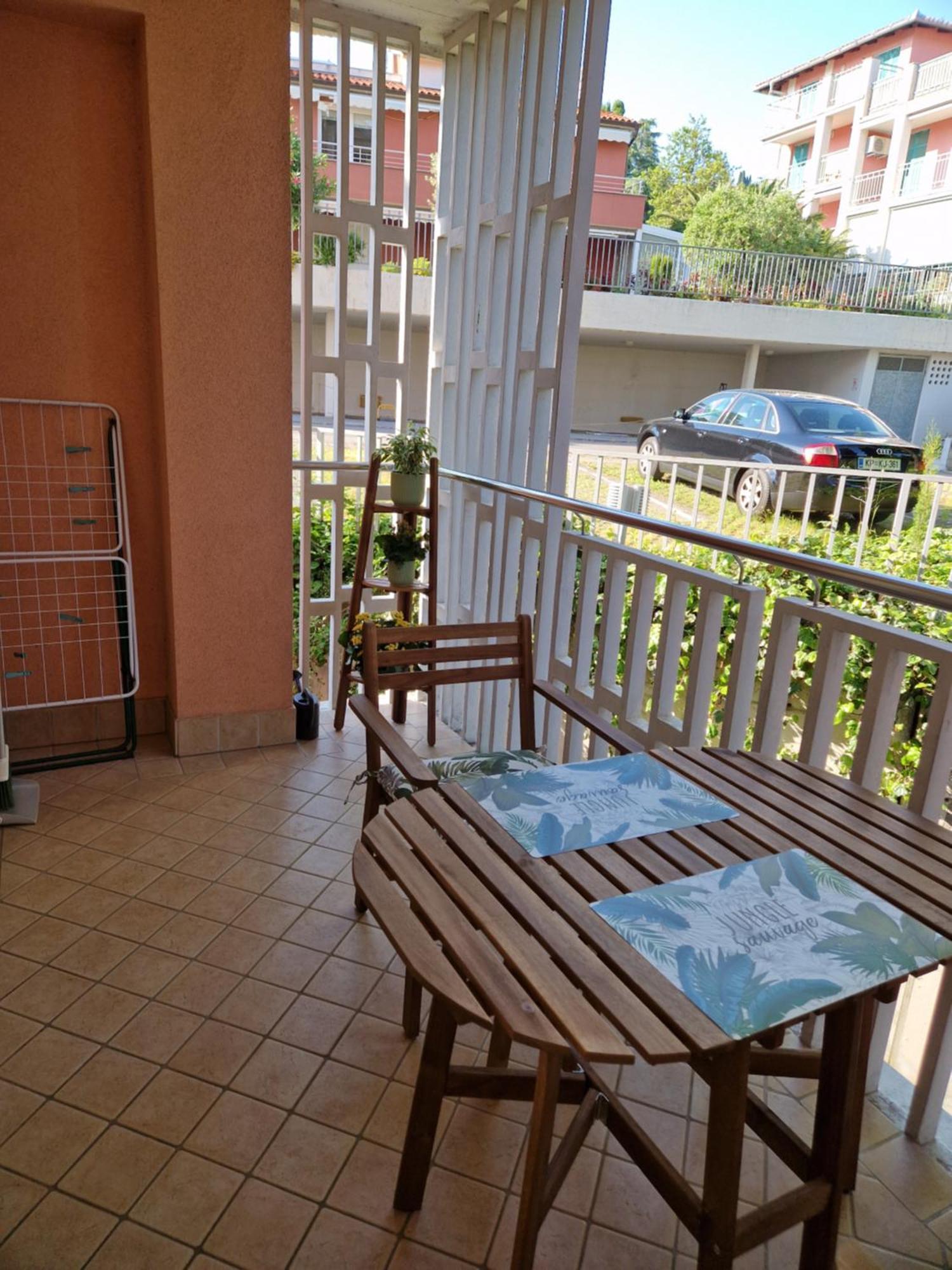 Room 211 - Aparthotel Jadranka ポルトローシュ 部屋 写真